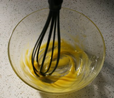 Egg yolk emulssion